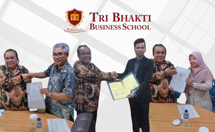 Penadatanganan Tri Bhakti Business School dengan 3 kampus yaitu Universitas Pelita Bangsa Cikarang, Institute Kesatuan Bogor, dan Universitas Jenderal Achmad Yani