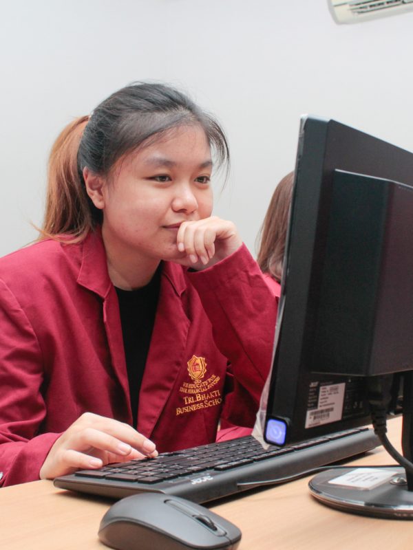 Tukarkan Skor UTBK mu Menjadi Beasiswa di Tri Bhakti Business School Tukarkan Skor UTBK-SNBT 2024