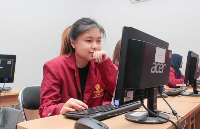 Tukarkan Skor UTBK mu Menjadi Beasiswa di Tri Bhakti Business School Tukarkan Skor UTBK-SNBT 2024