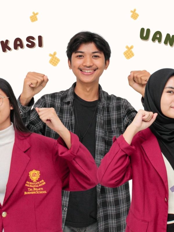 3 orang mahasiswa Tri Bhakti Business School Bekasi yang sedang gembira, dan terdapat tulisan alokasi uang THR (Tunjangan Hari Raya)
