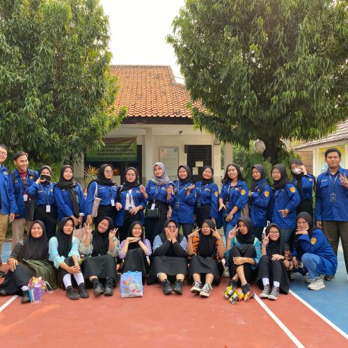 PKM Himpunan Mahasiswa Akuntansi Tri Bhakti Business School di SMK Mandalahayu Bekasi