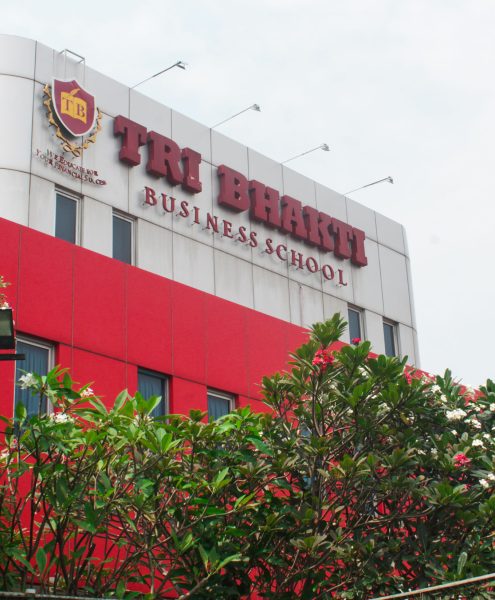 Gedung Kampus Tri Bhakti Business school