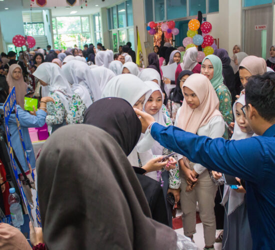 Open House Magic Hour Kampus Tri Bhakti Business School