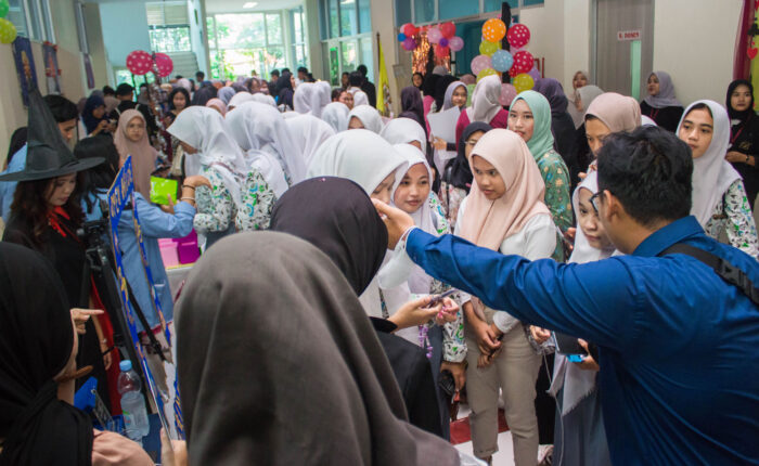 Open House Magic Hour Kampus Tri Bhakti Business School