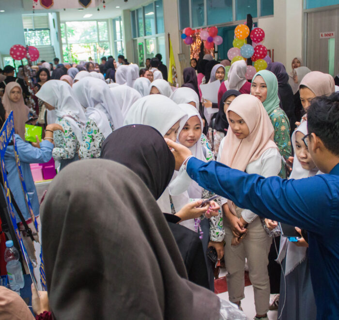 Open House Magic Hour Kampus Tri Bhakti Business School