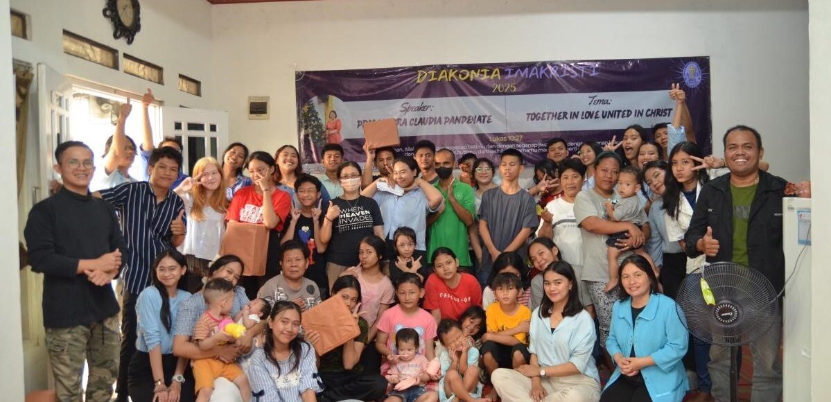Foto Bersama Diakonia IMAKRISTI Tri Bhakti Business School Irvan F.C.Oentoeng, SE., MM
