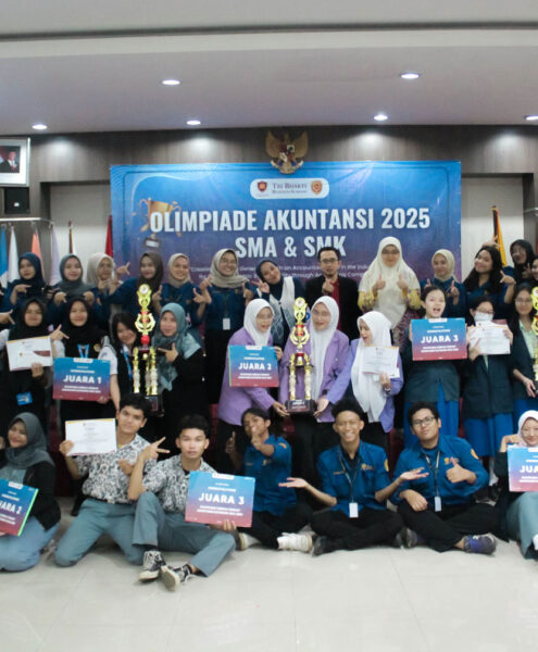Olimpiade Akuntansi 2025 SMA & SMK Foto Bersama Dr. Sofia Maulida, SE., MM., Lembah Dewi Andini., S.E., M.Ak., Ak., CA. & Dr. Yusuf Faisal., SE.I., M.Ak., M.E
