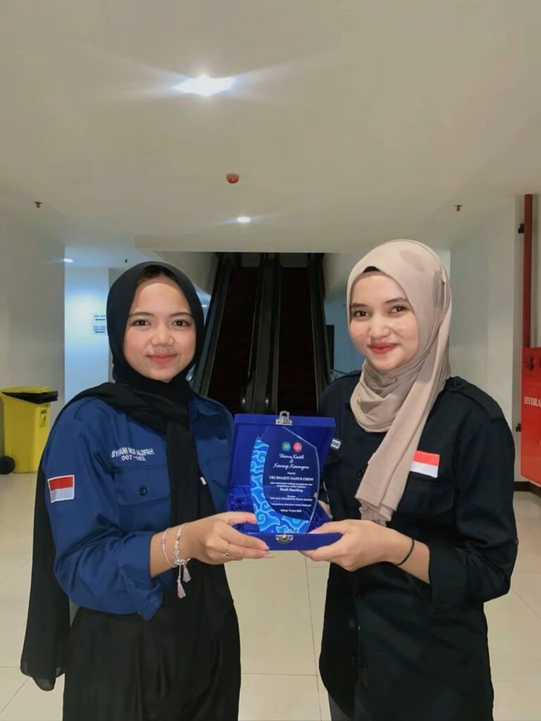 Tri Bhakti Business School Universitas Pelita Bangsa 3BDC ULM Dance Studi Banding
