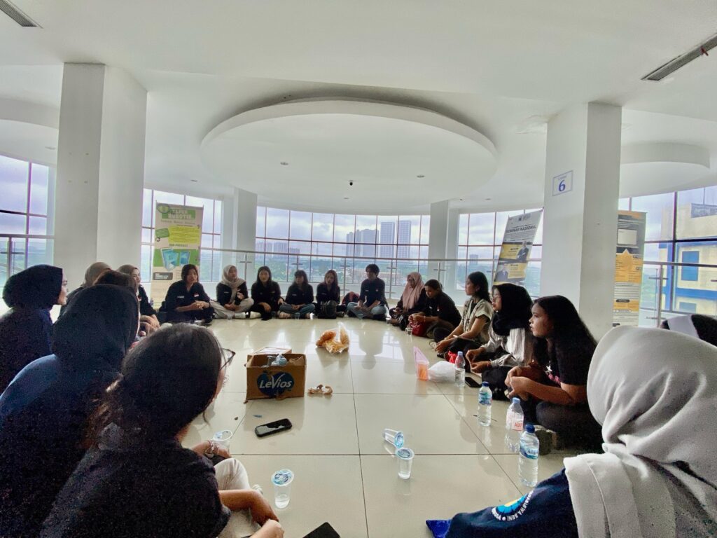 Tri Bhakti Business School Universitas Pelita Bangsa 3BDC ULM Dance Studi Banding
