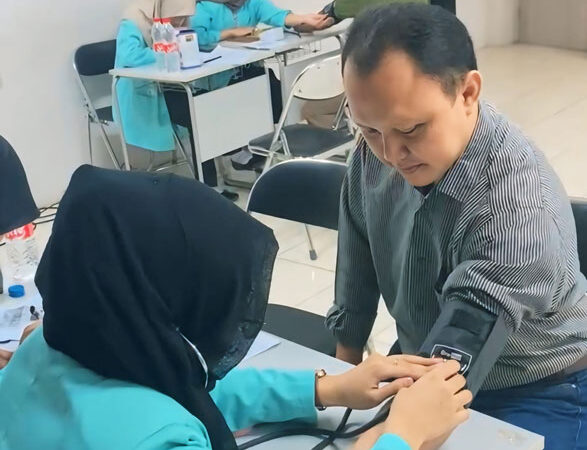 Medical Check Up Tri Bhakti Business School Kampus Bekasi Puskesmas Sepanjang Jaya Ir. Prillia Haliawan, MM., CQAP
