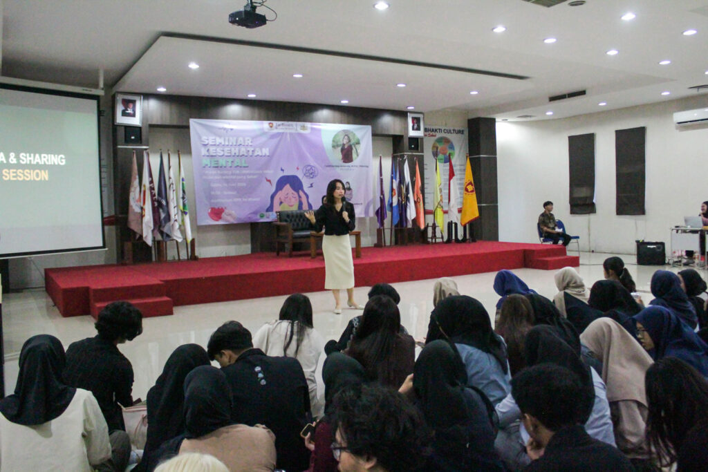 Cynthianissa Amanda, M.Psi., Psikolog Ibunda.id pada acara Seminar Kesehatan Mental