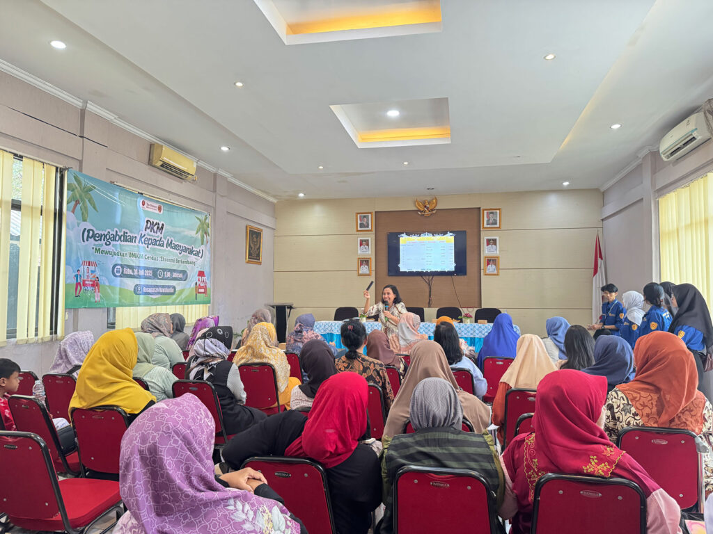 Keri Boru Hotang. S.E., M.Ak UMKM Cerdas dan Berdaya Saing Lewat PKM di Kecamatan Rawalumbu
