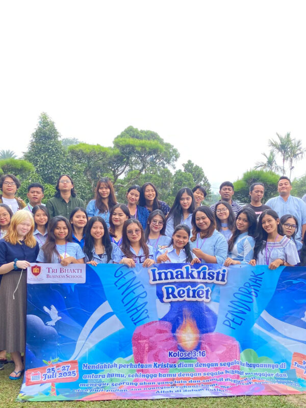 Retreat IMAKRISTI 2025 Menjadi Generasi Pendobrak yang Membawa TerangIrvan F.C.Oentoeng, SE., MM Pdt. Glen Imanuel Sanjaya, S.Th. dan Pdm. David Ibob Kristianus, S.Th.