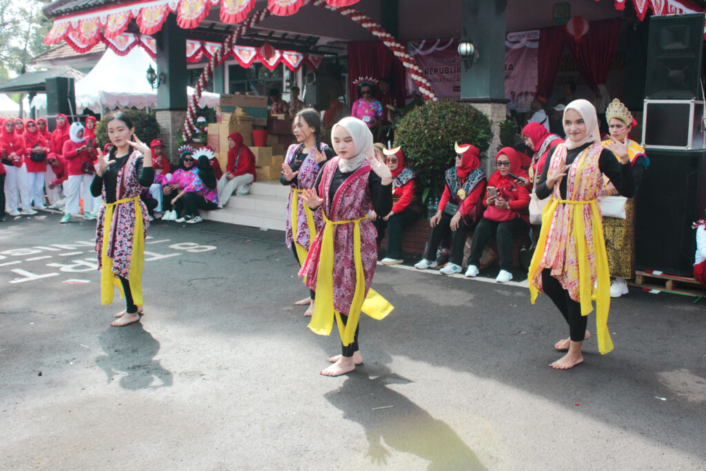 jalan sehat kecamatan rawalumbu