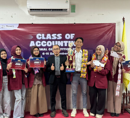 Himpunan Mahasiswa Akuntansi (HIMMA) Tri Bhakti Business School sukses menggelar Clash of Accounting 2025 Dr. Yusuf Faisal., SE.I., M.Ak., M.E