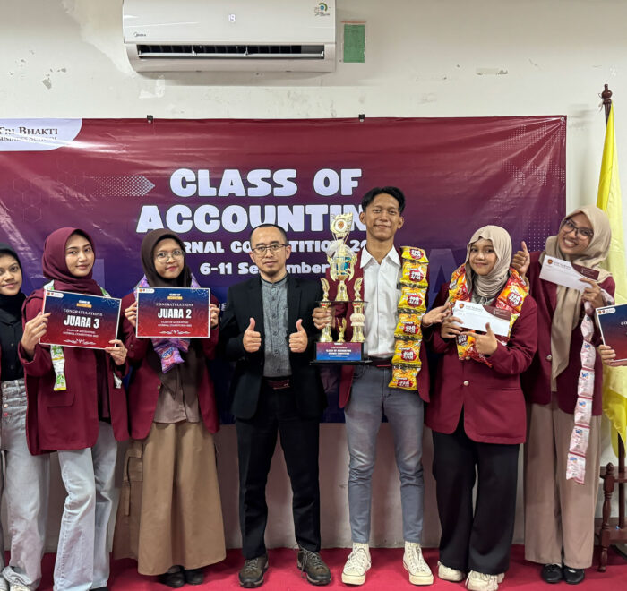Himpunan Mahasiswa Akuntansi (HIMMA) Tri Bhakti Business School sukses menggelar Clash of Accounting 2025 Dr. Yusuf Faisal., SE.I., M.Ak., M.E