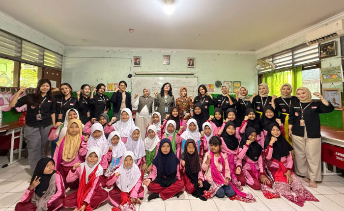 Tri Bhakti Dance Crew UKM PKM di SD Negeri Pekayon Jaya II Lembah Dewi Andini., S.E., M.Ak., Ak., CA.