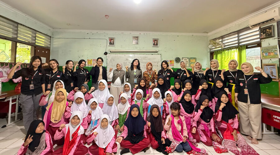 Tri Bhakti Dance Crew UKM PKM di SD Negeri Pekayon Jaya II Lembah Dewi Andini., S.E., M.Ak., Ak., CA.