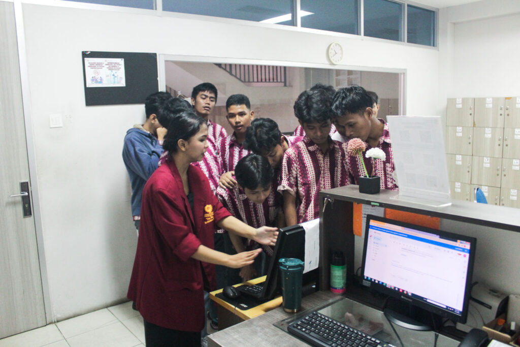 SMK Taman Siswa kampus bekasi tri bhakti Public Speaking