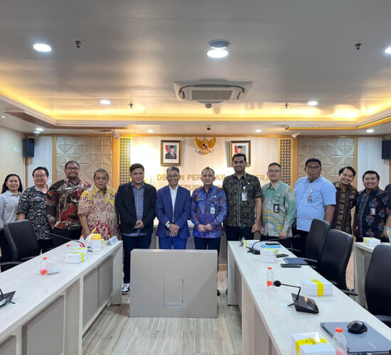 DPD RI Frengki Panangian, S.Kom., M.M., Ketua Program Studi Bisnis Digital Tri Bhakti Business School