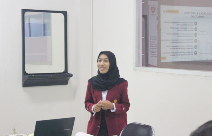 Tri Bhakti Business School sidang skripsi