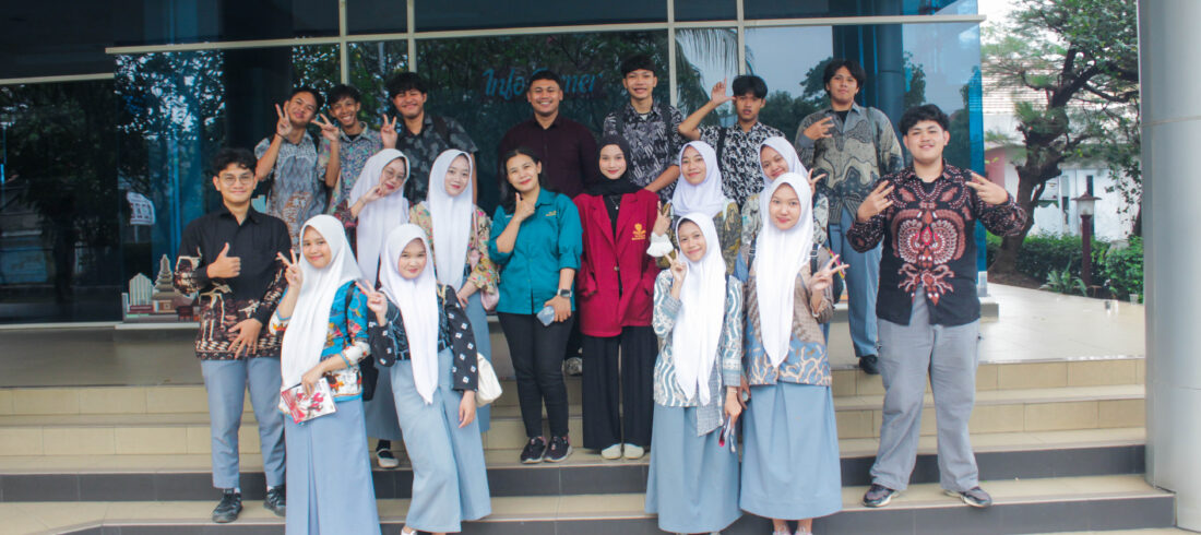 Kunjungan dari SMK Teratai Putih Global 3 ke STIE Tri Bhakti