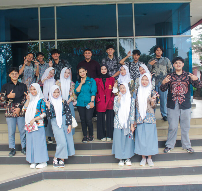 Kunjungan dari SMK Teratai Putih Global 3 ke STIE Tri Bhakti