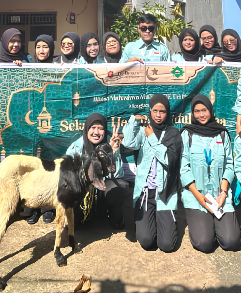 UKM Mahasiswa Muslim Tri Bhakti (IMMTI) kembali melaksanakan kegiatan qurban dengan mengusung tema “Satu Qurban, Sejuta Kebahagiaan: Mari Tebarkan Cinta dan Kepedulian.”